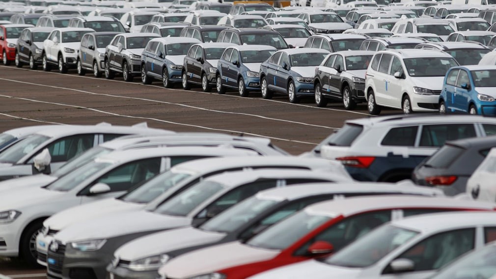 Минпромторг официально разрешил параллельный импорт премиальных брендов автомобилей