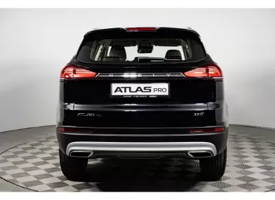 Фото Geely Atlas Pro