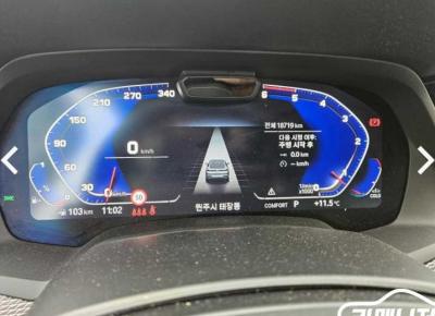 Фото BMW X6