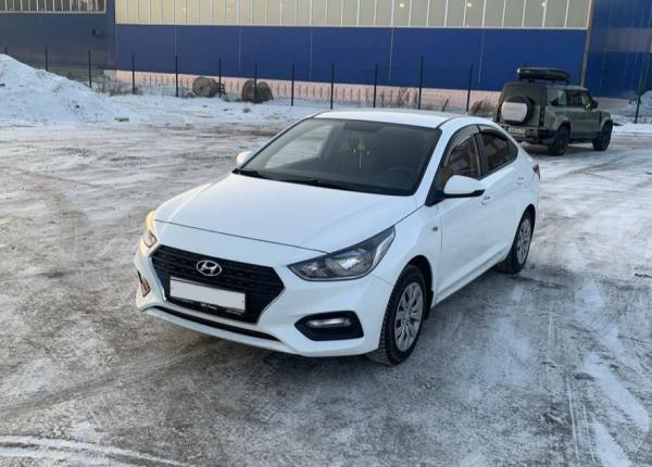 Hyundai Solaris, 2019 год выпуска с двигателем Бензин, 1 500 000 RUB в г. Красноярск