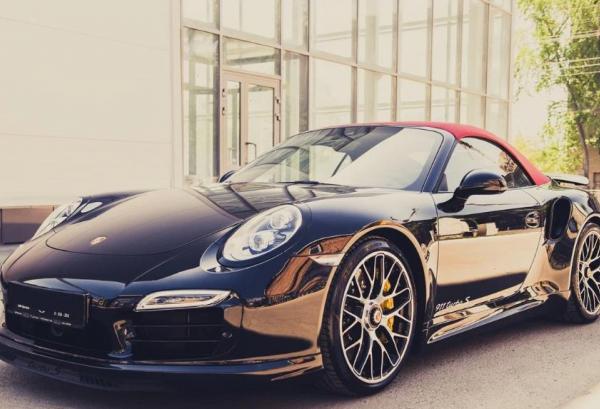 Porsche 911, 2015 год выпуска с двигателем Бензин, 18 000 000 RUB в г. Новосибирск