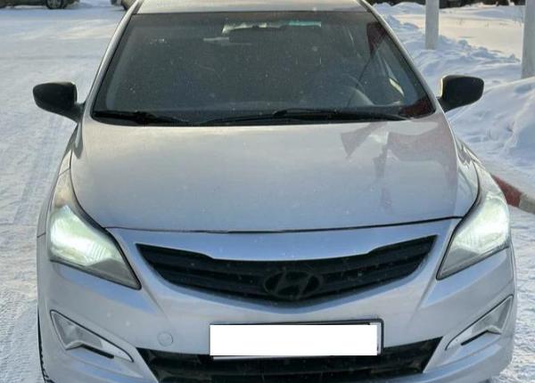 Hyundai Solaris, 2015 год выпуска с двигателем Бензин, 1 050 000 RUB в г. Пермь