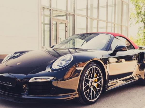 Porsche 911, 2015 год выпуска с двигателем Бензин, 18 000 000 RUB в г. Новосибирск