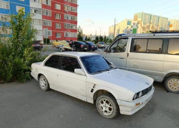 BMW 3 серия, 1987 год выпуска с двигателем Бензин, 147 000 RUB в г. Тюмень