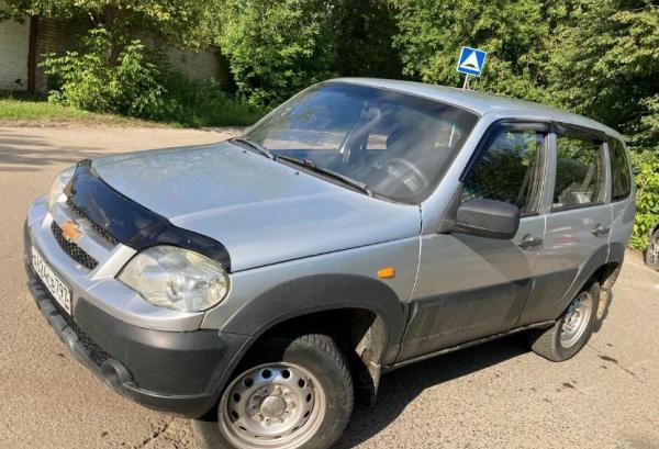 Chevrolet Niva, 2011 год выпуска с двигателем Бензин, 525 000 RUB в г. Москва