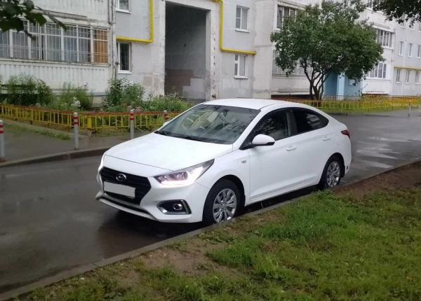 Hyundai Solaris, 2019 год выпуска с двигателем Бензин, 1 400 000 RUB в г. Казань