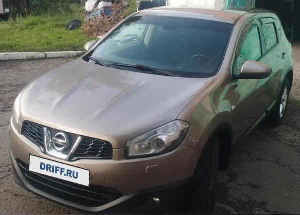 Nissan Qashqai, 2010 год выпуска с двигателем Бензин, 1 450 000 RUB в г. Красноярск