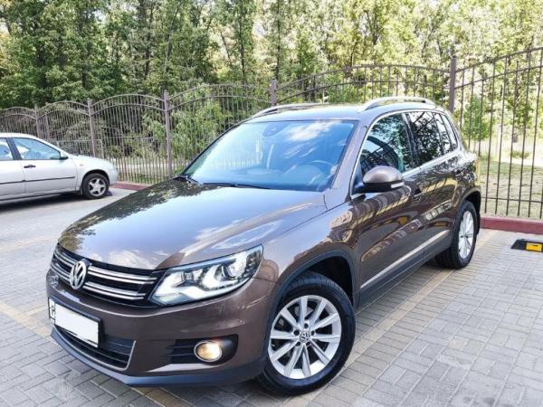 Volkswagen Tiguan, 2016 год выпуска с двигателем Бензин, 2 500 000 RUB в г. Воронеж