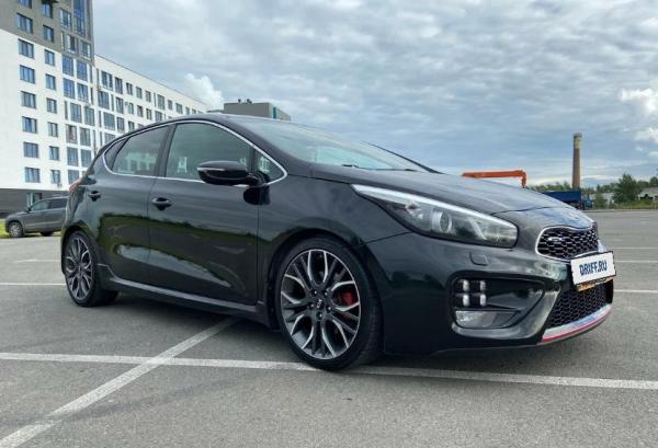 Kia Ceed GT, 2015 год выпуска с двигателем Бензин, 1 633 000 RUB в г. Тюмень