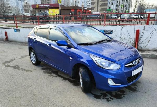 Hyundai Solaris, 2012 год выпуска с двигателем Бензин, 930 000 RUB в г. Новосибирск