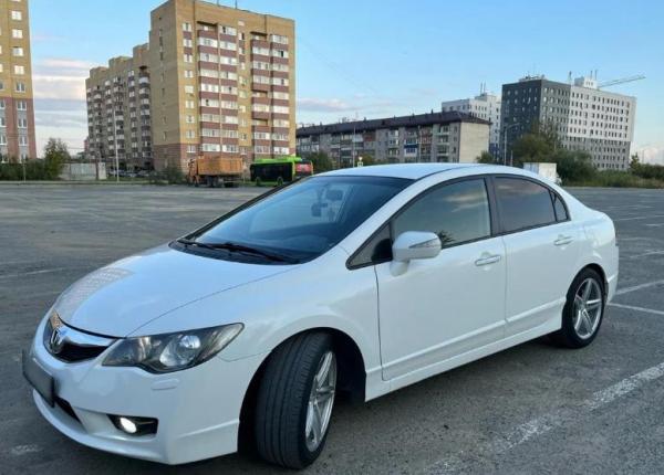 Honda Civic, 2011 год выпуска с двигателем Бензин, 1 400 000 RUB в г. Тюмень