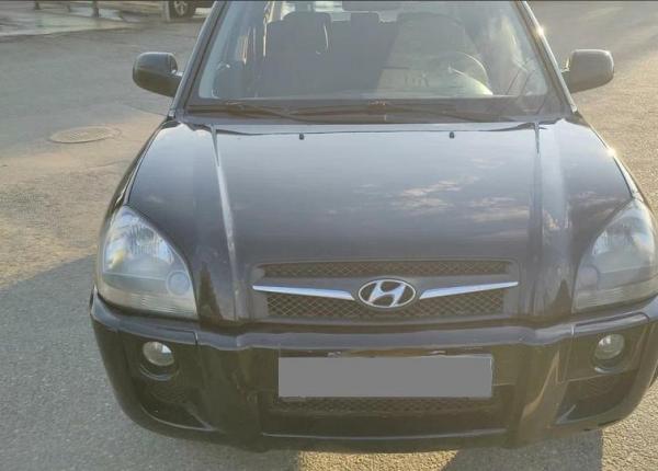 Hyundai Tucson, 2008 год выпуска с двигателем Бензин, 700 000 RUB в г. Тольятти