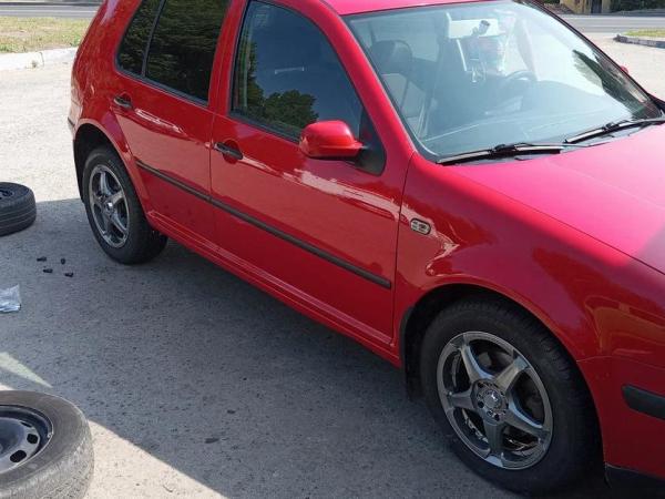 Volkswagen Golf, 2001 год выпуска с двигателем Бензин, 850 000 RUB в г. Саратов