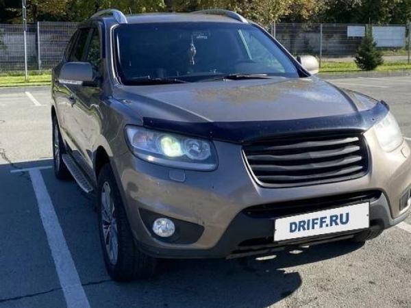 Hyundai Santa Fe, 2010 год выпуска с двигателем Бензин, 1 800 000 RUB в г. Новосибирск