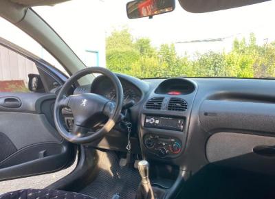 Фото Peugeot 206