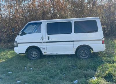 Фото Nissan Vanette