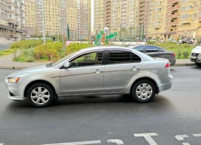 Фото Mitsubishi Lancer