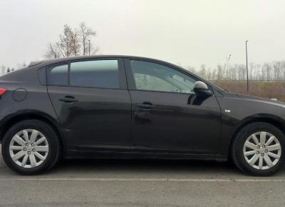 Фото Chevrolet Cruze