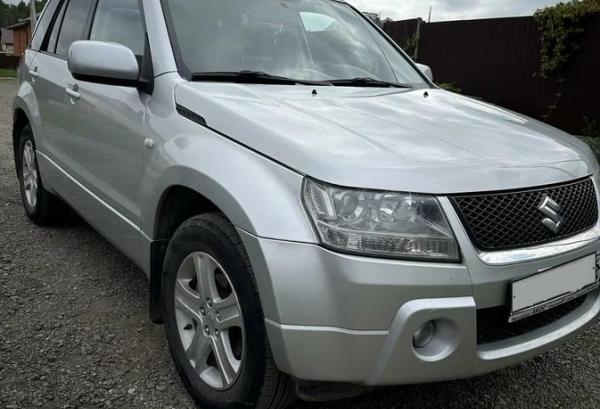 Suzuki Grand Vitara, 2007 год выпуска с двигателем Бензин, 1 050 000 RUB в г. Казань