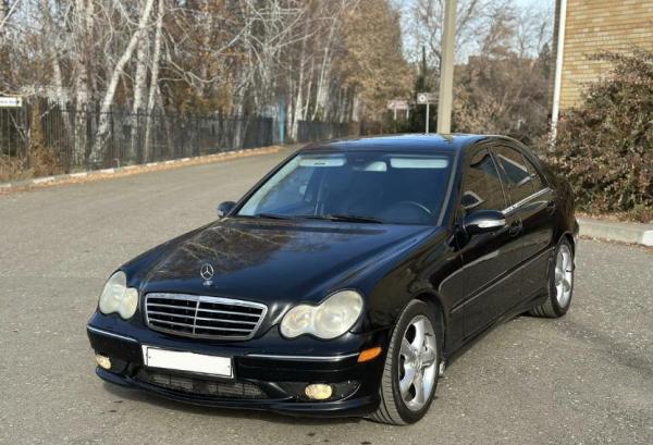 Mercedes-Benz C-класс, 2005 год выпуска с двигателем Бензин, 1 050 000 RUB в г. Омск