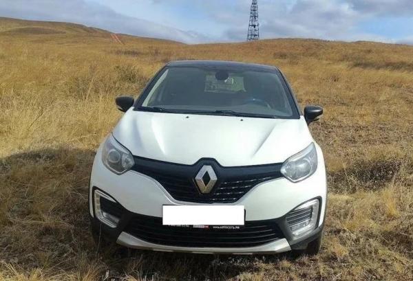 Renault Kaptur, 2017 год выпуска с двигателем Бензин, 1 499 000 RUB в г. Санкт-Петербург