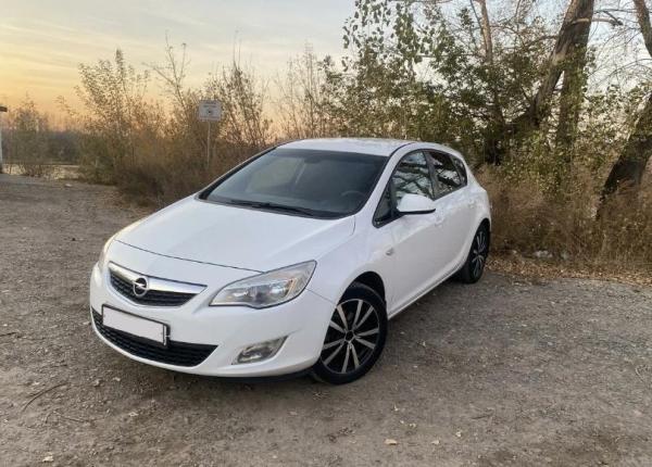 Opel Astra, 2010 год выпуска с двигателем Бензин, 970 000 RUB в г. Красноярск