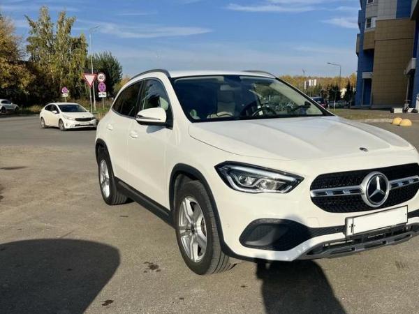 Mercedes-Benz GLA, 2020 год выпуска с двигателем Бензин, 3 850 000 RUB в г. Казань