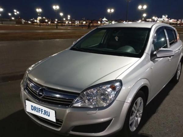 Opel Astra, 2011 год выпуска с двигателем Бензин, 600 000 RUB в г. Казань