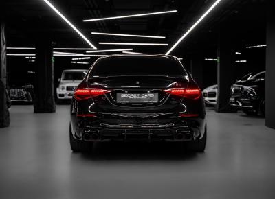 Фото Mercedes-Benz S-класс