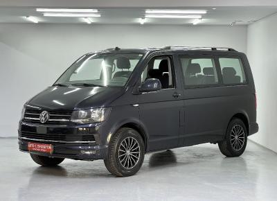 Фото Volkswagen Multivan