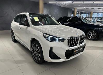 Фото BMW X1