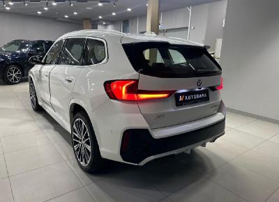 Фото BMW X1