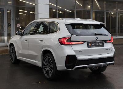 Фото BMW X1