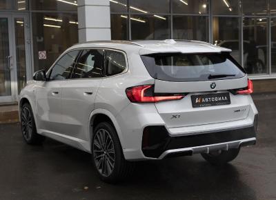 Фото BMW X1