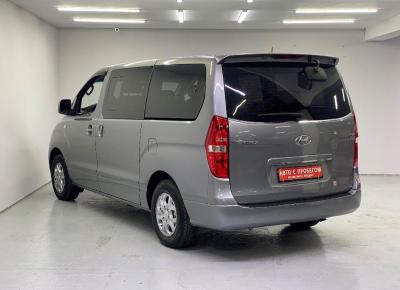 Фото Hyundai Grand Starex