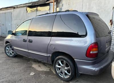 Фото Chrysler Voyager