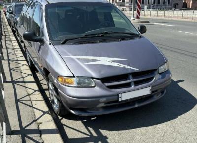 Фото Chrysler Voyager