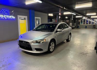 Фото Mitsubishi Lancer