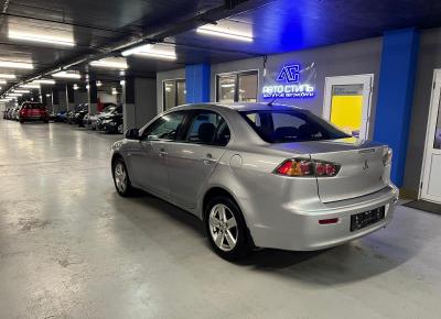 Фото Mitsubishi Lancer