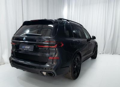 Фото BMW X7