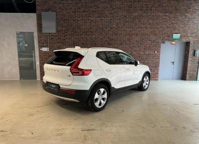 Фото Volvo XC40