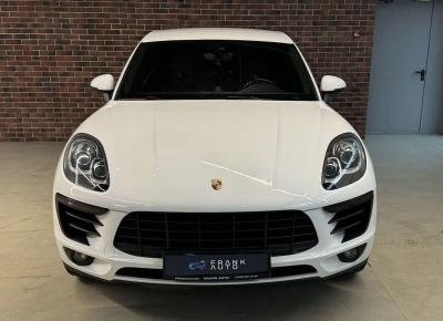 Фото Porsche Macan