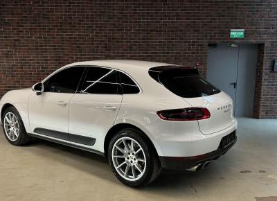 Фото Porsche Macan