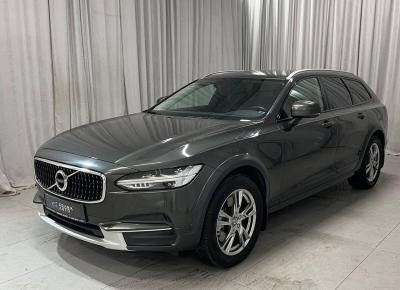 Фото Volvo V90 Cross Country