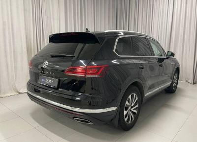 Фото Volkswagen Touareg