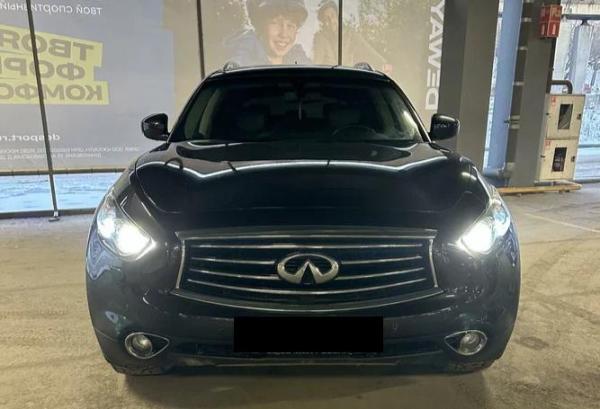 Infiniti QX70, 2015 год выпуска с двигателем Бензин, 3 550 000 RUB в г. Новосибирск