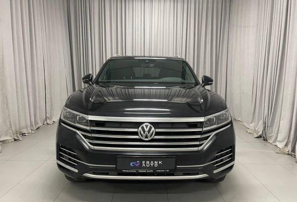 Volkswagen Touareg, 2020 год выпуска с двигателем Дизель, 4 050 000 RUB в г. Москва