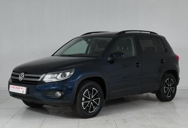 Volkswagen Tiguan, 2011 год выпуска с двигателем Бензин, 1 614 000 RUB в г. Москва