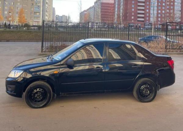 LADA (ВАЗ) Granta, 2013 год выпуска с двигателем Бензин, 550 000 RUB в г. Саратов