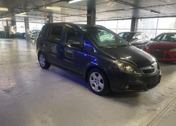 Opel Zafira, 2006 год выпуска с двигателем Бензин, 580 000 RUB в г. Москва